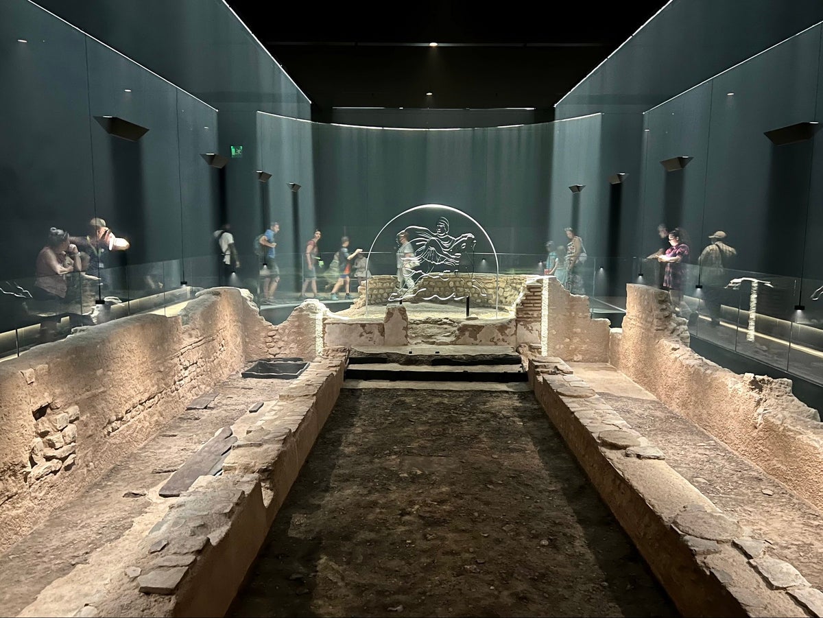 Temple of Mithras MLTSHP