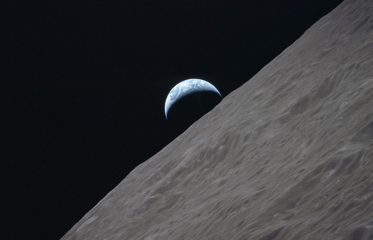 Crescent Earth rises | MLTSHP