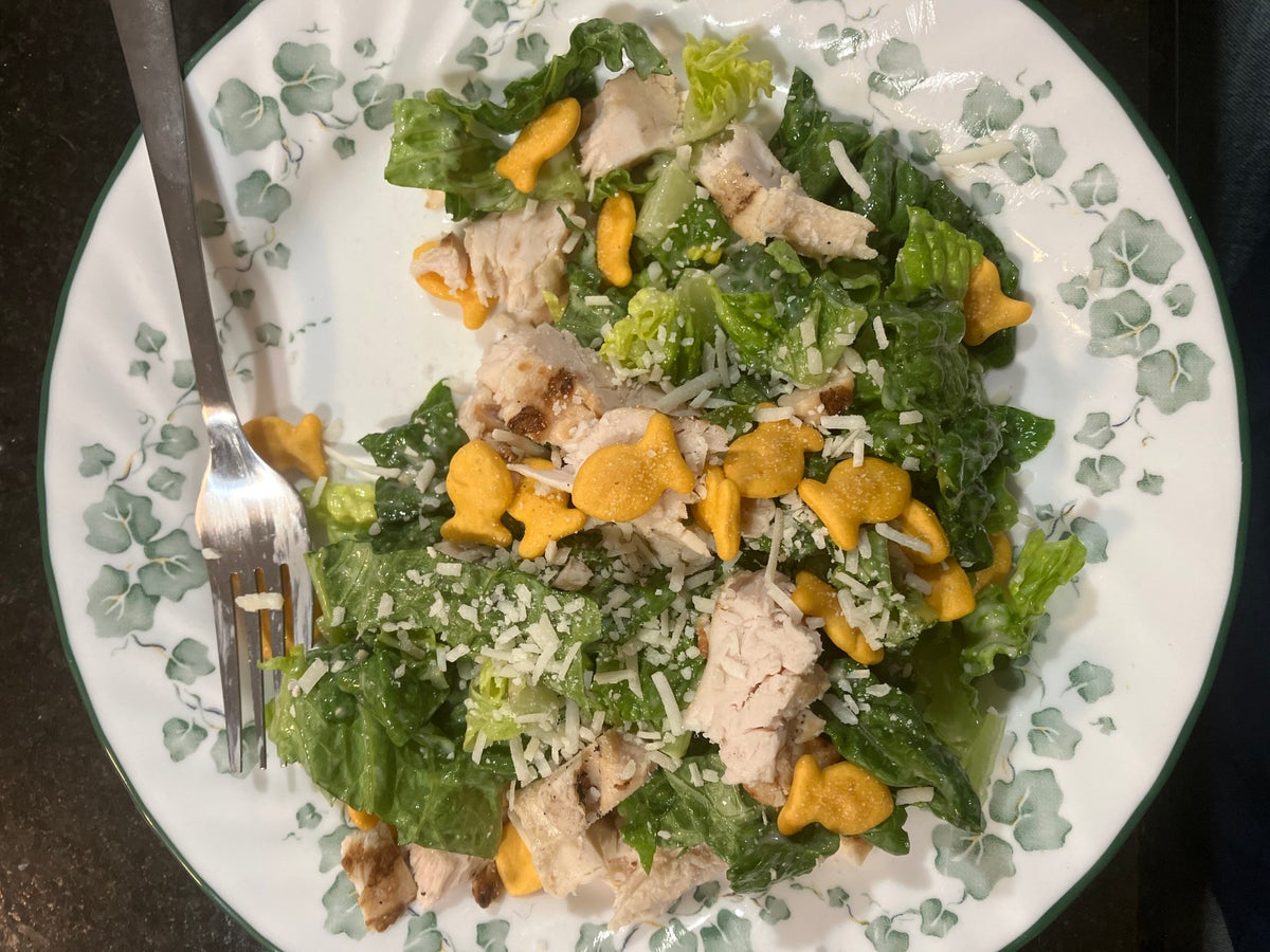 Chicken Goldfish Caesar Salad MLTSHP