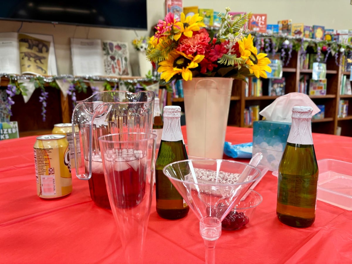 Who has a camera and took a free mocktail class at the local public ...